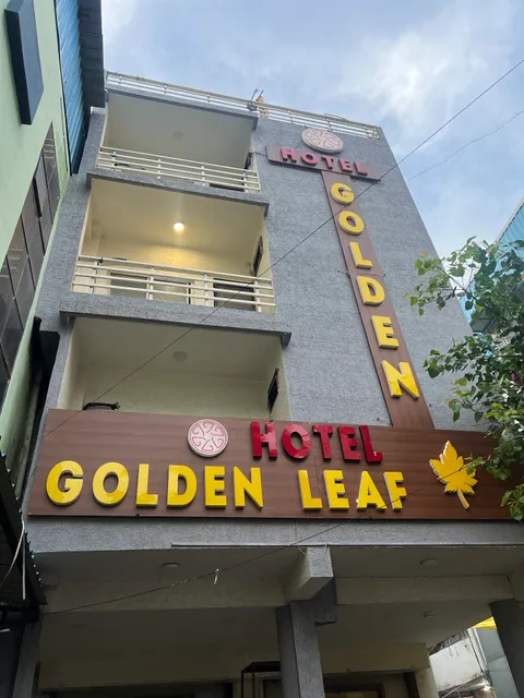 Hotel golden leaf