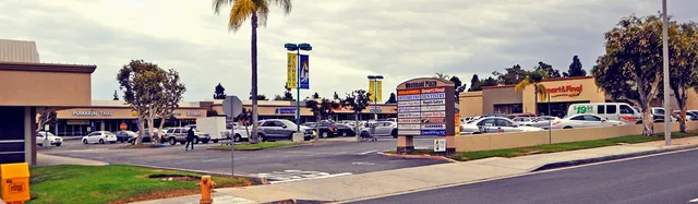Westmont Plaza Shopping Center