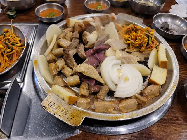 Hwangso Gopchang Gui