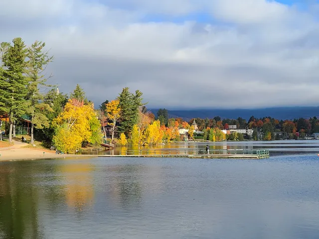 Mirror Lake Public Beach