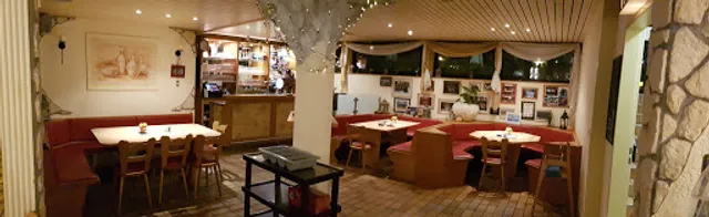 Bürgerhaus Bei Zimo & Maria