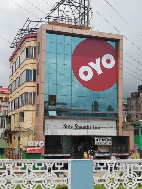 OYO 22830 Shiva Shanthi Inn