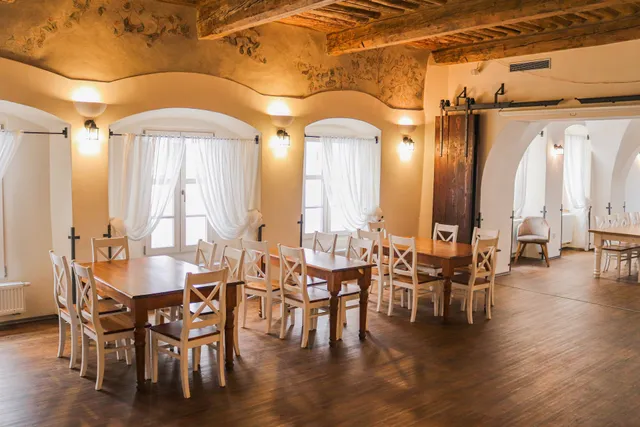 Restaurace a penzion TLUSTÁ KACHNA