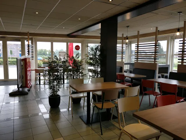 Plaza Snackbar & Cafetaria