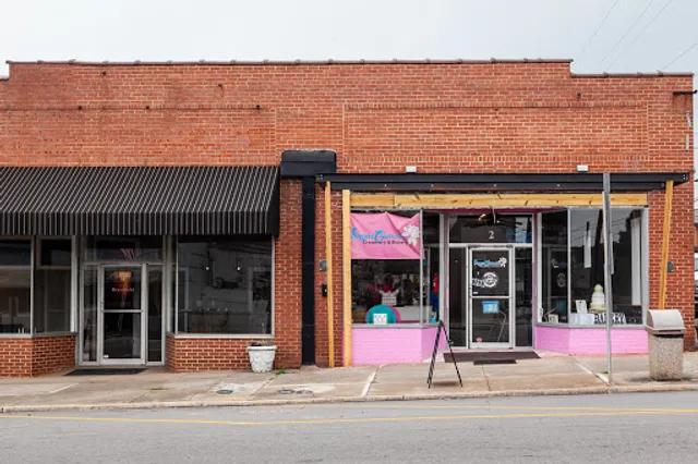 Sugar Grinders Creamery and Bakery