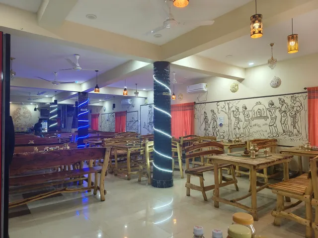 Dui Kanya Henshel Ghar