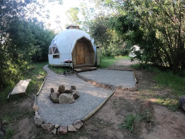 • D O M O S || B O S Q U E || E S C O N D I D O •