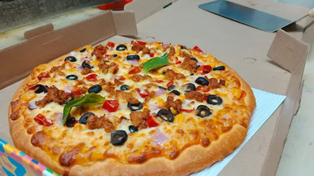 Chicago Pizza sec 12 Faridabad | Best Pizza in Faridabad