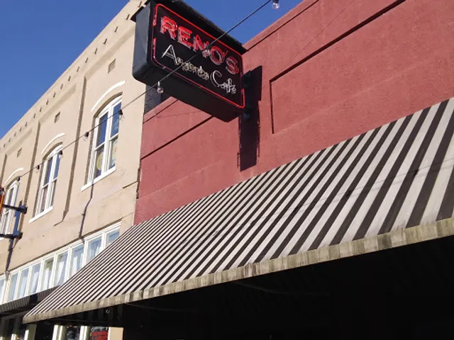 Reno's Cafe