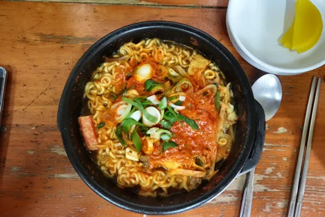 Gyeongchunja Ramen