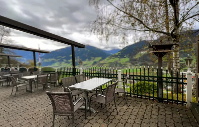 مطعم عربي الوادي Alwadi Restaurant