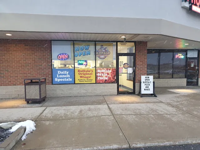 Buffalo Pizza & Wings