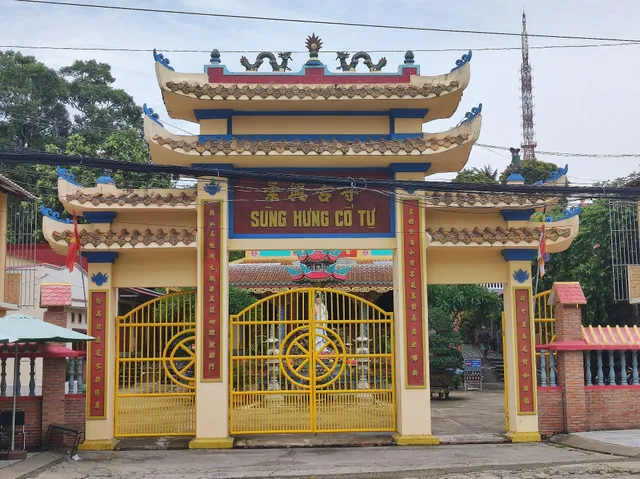 Sùng Hưng Cổ Tự