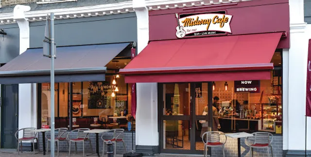 Midway Cafe India - Bar & Restaurant
