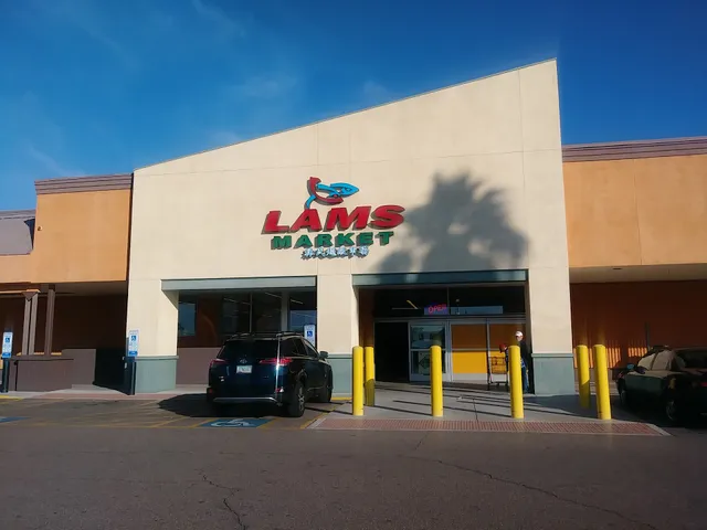 Lams Market