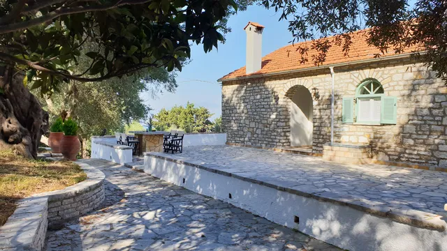 Sinies Stone Cottage