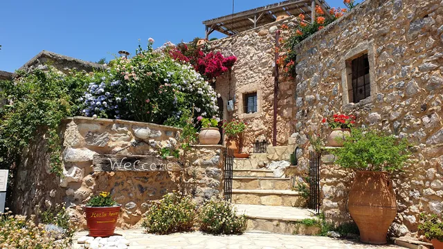 Sitanos (Athena & Anna Houses)