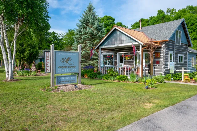 Angela Lensch Gallery