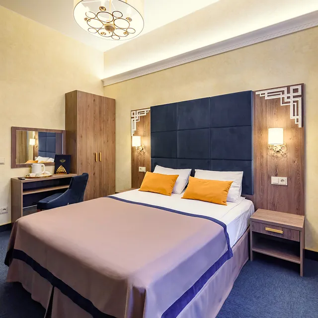 Ruann Decart Busness hotel