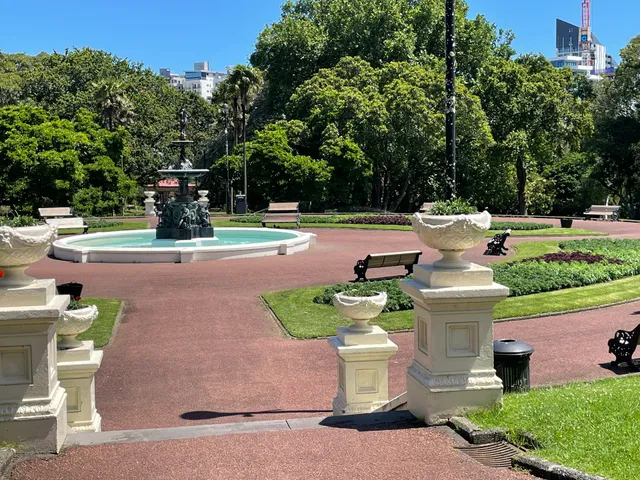 Albert Park Ombu Tree