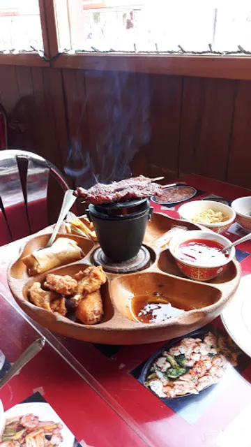 Tie Pink Restaurant & Tavern