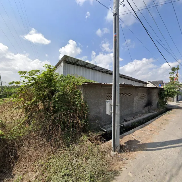 Warung makan TENGAH SAWAH