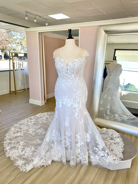 Emma & Kait's Bridal and Formal