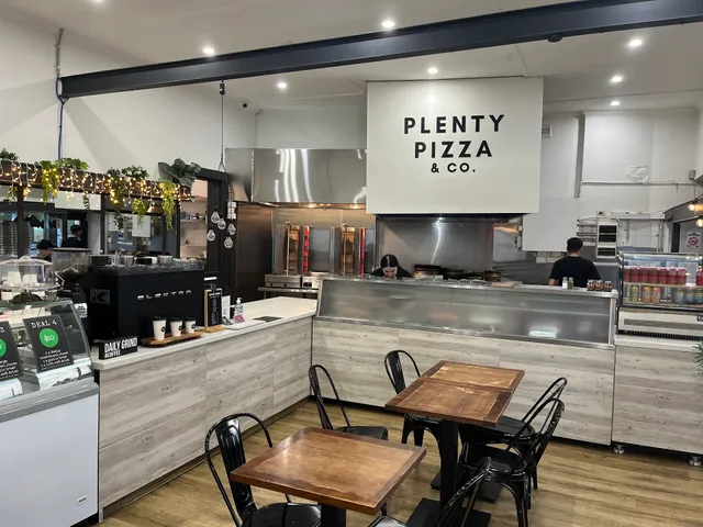 Plenty Pizza & Co (PRESTON)