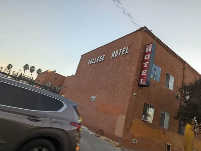 College Hotel