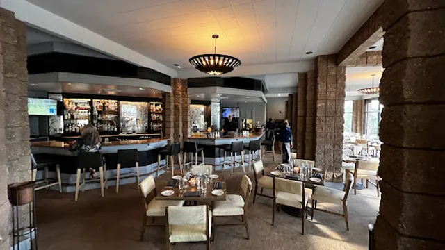 Flying V Bar & Grill