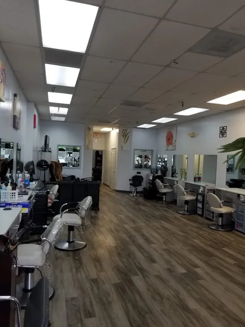 Royal Clip Hair Salon