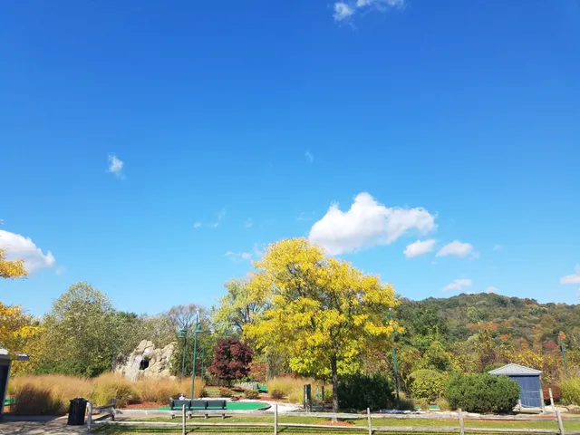 RMU Island Rapids Outdoor Miniature Golf