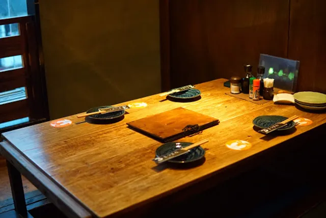 SANZOKU DINING さっさん