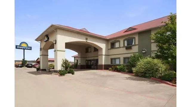 Days Inn by Wyndham Childress