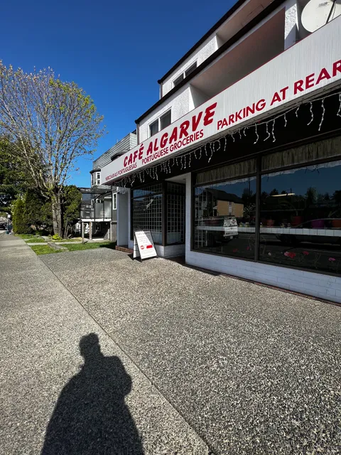 Cafe Algarve Grocery store