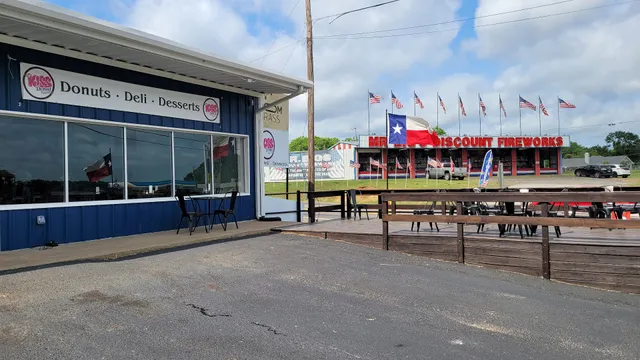 The Kiss Donut Factory