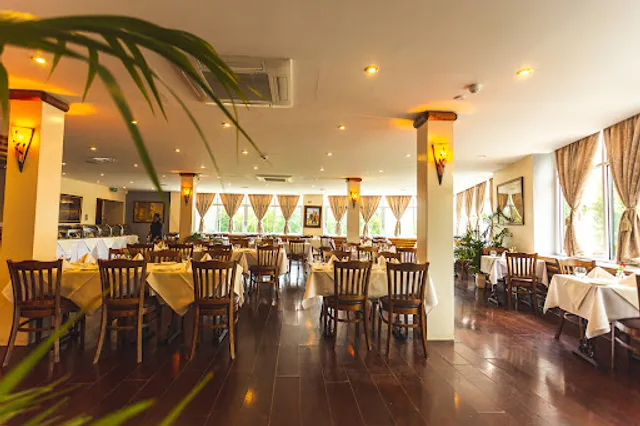 Manjal Indian Restaurant Loughton