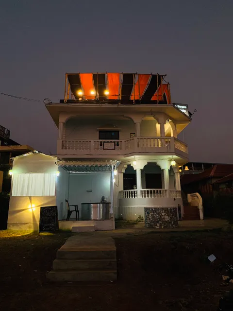 Vanquish Holiday Home