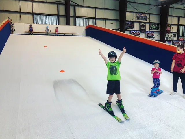 Shredder: Indoor Ski & Snowboard School