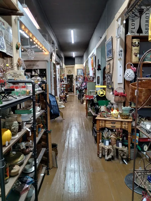 The Pig's Tail Ice Cream Shop