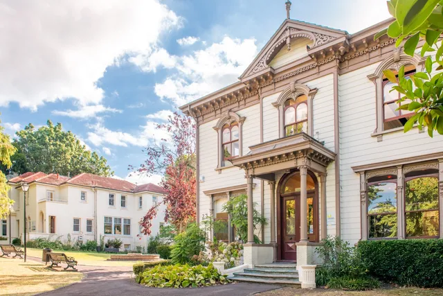 Languages International