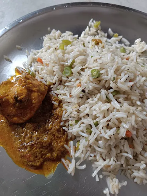 Aviruchi Hotel And Restaurant