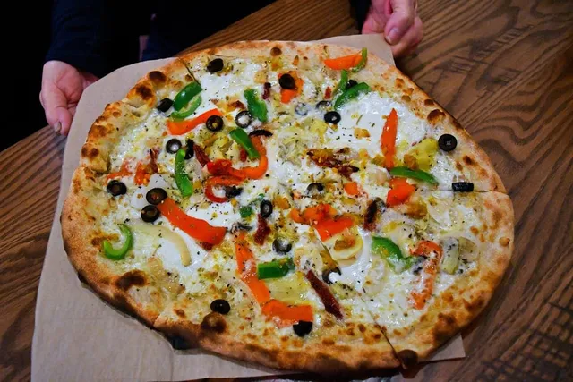 Favo Pizza and Draft House