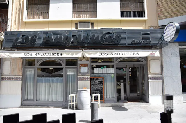 Los Andaluces