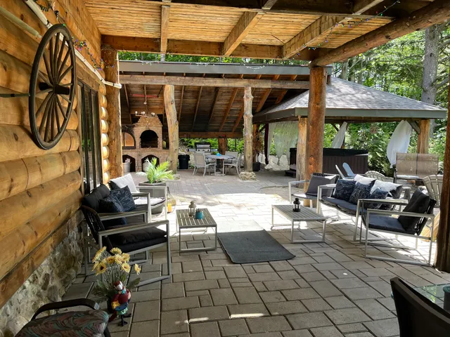 BEAVERS POND CHALET'S