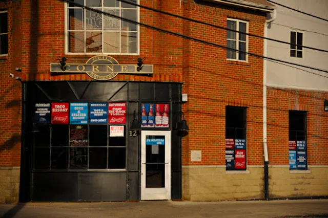 Corner Grill & Drinkery