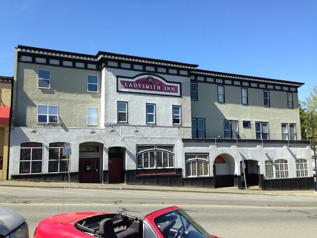 Ladysmith Inn