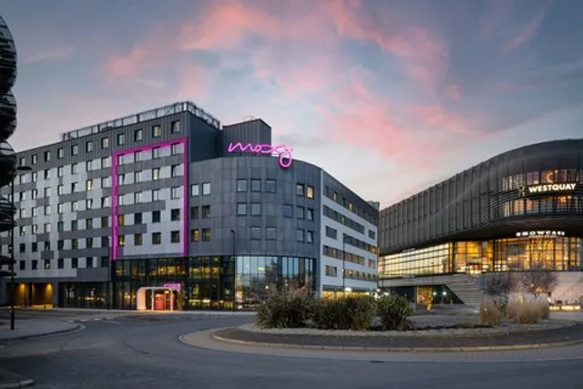 Moxy Southampton
