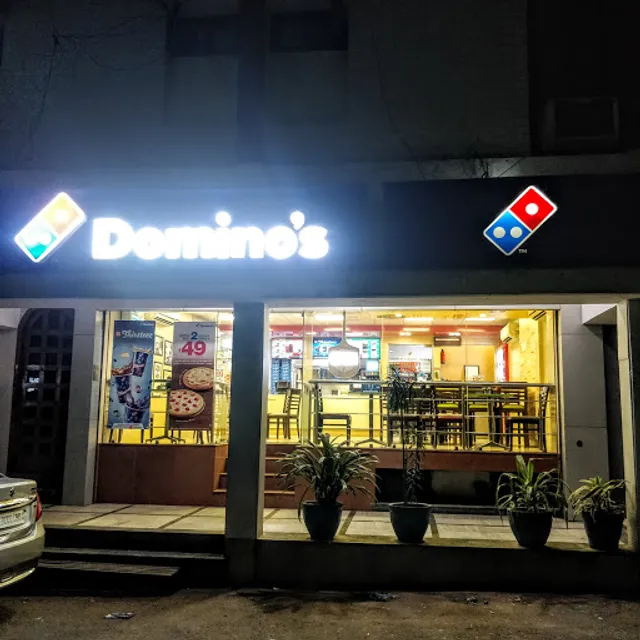 Domino's Pizza | Greater Kailash, New Delhi