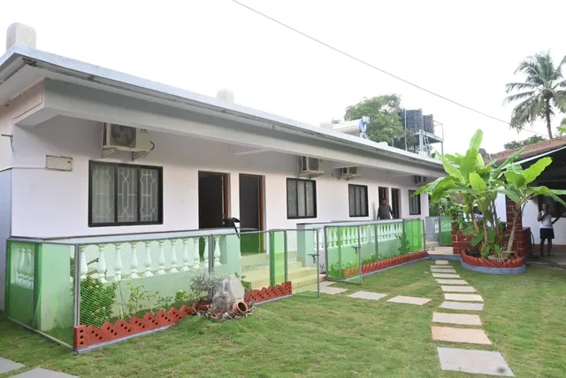 Emmanuel Holiday Homes